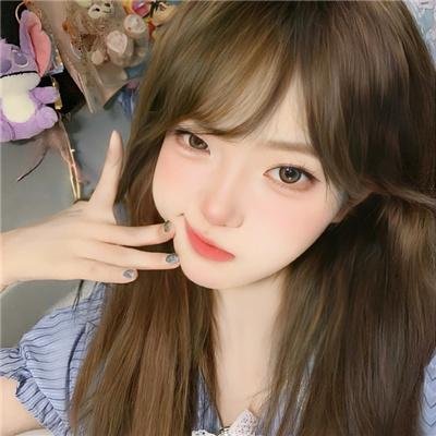 热裤荡女